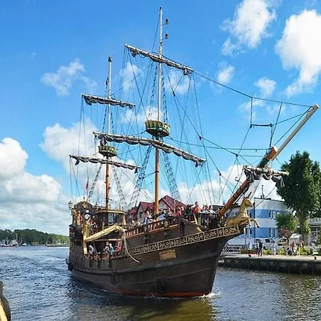 Spacious And Comfortable Homes With Pool ダルウォボ