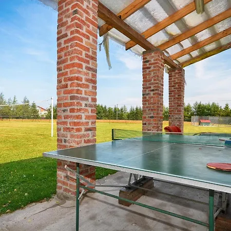 Spacious And Comfortable Homes With Pool *