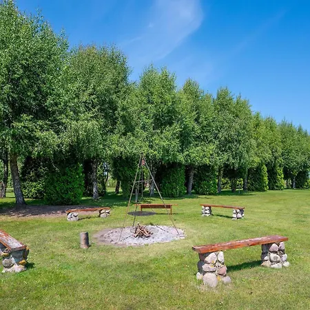 Spacious And Comfortable Homes With Pool ダルウォボ