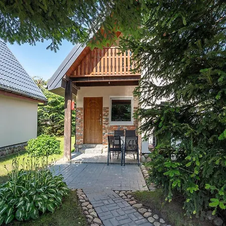 Spacious And Comfortable Homes With Pool 別荘 ダルウォボ