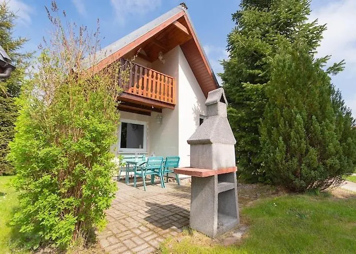 Spacious And Comfortable Homes With Pool Holiday home